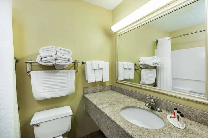 Room 12 of 17