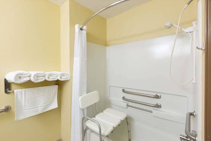 Room 11 of 17
